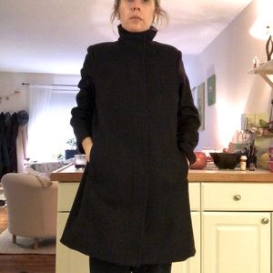 Old navy heavy black zip jacket
